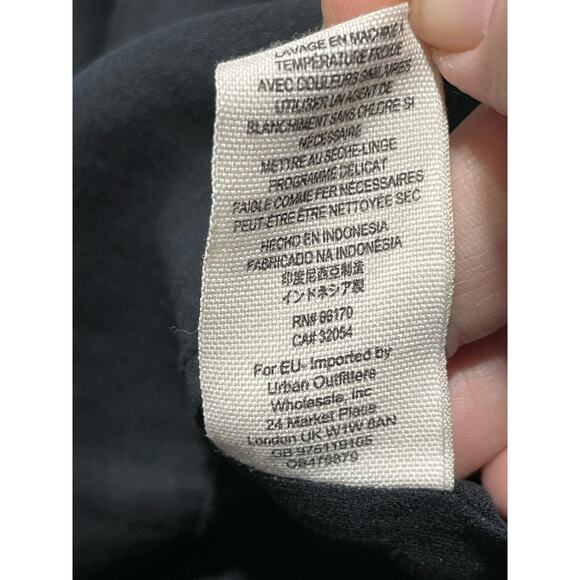 Free People Sleeveless Pleated Top V Neck Blouse Womens Size Small Layered Black - Picture 7 of 10